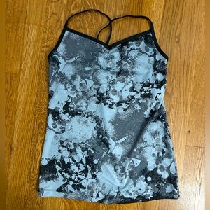 Workout tank with built in bra